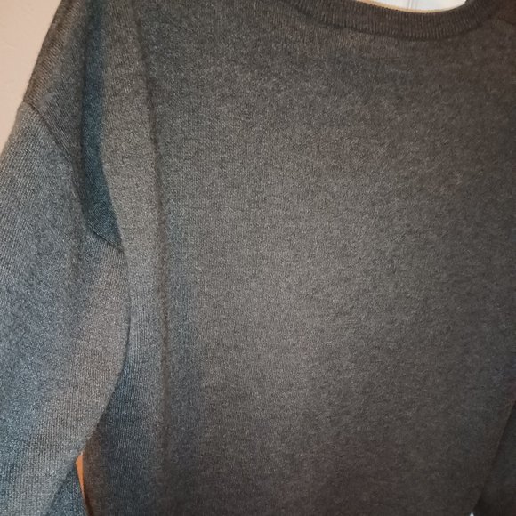 Sweater - Picture 2 of 3